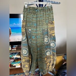 NWOT Bohemian Patterned Harem Pants